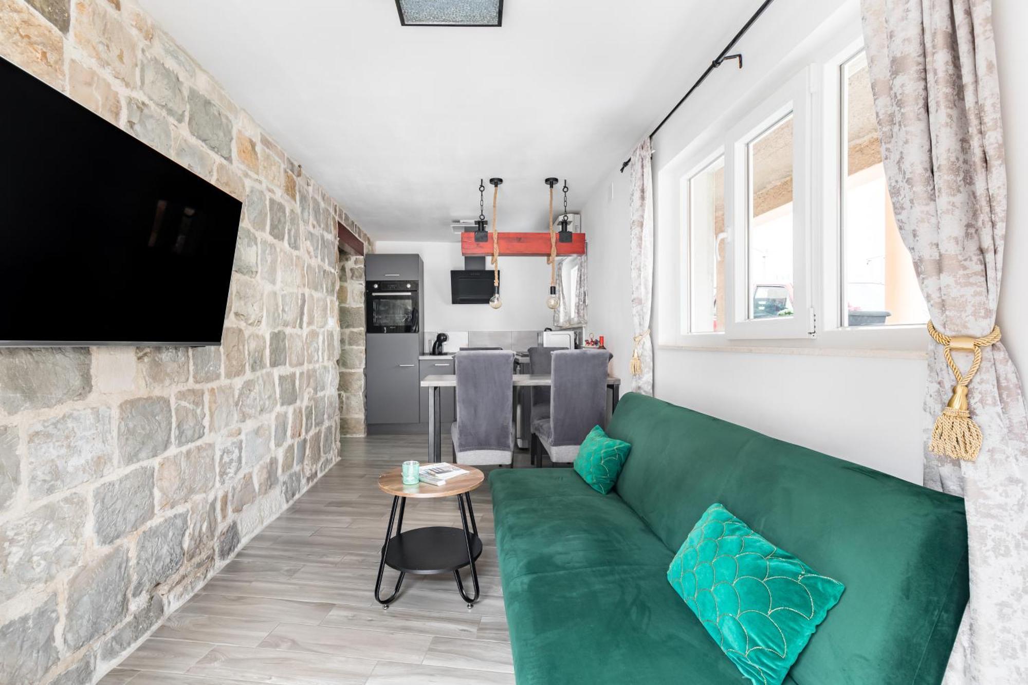 Heritage Apartman Geza In Centar With Private Parking Kaštela Екстериор снимка