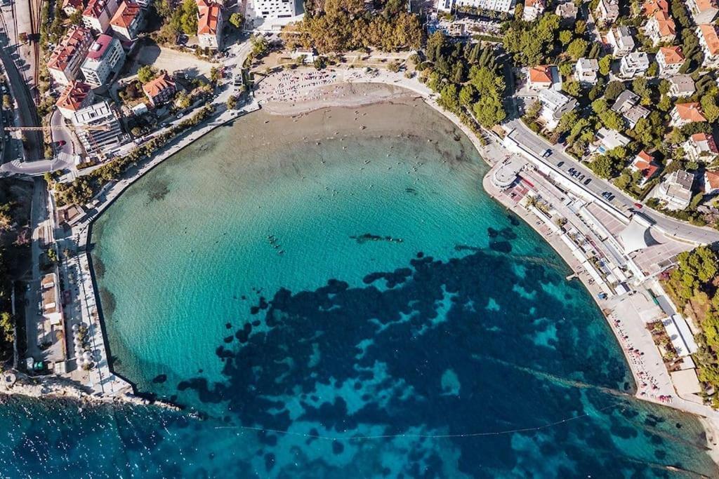 Heritage Apartman Geza In Centar With Private Parking Kaštela Екстериор снимка